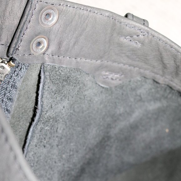 High-quality unworn black leather pants size XS. - Picture 14 of 16